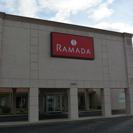Ramada By Wyndham Wichita Airport Ξενοδοχείο Εξωτερικό φωτογραφία